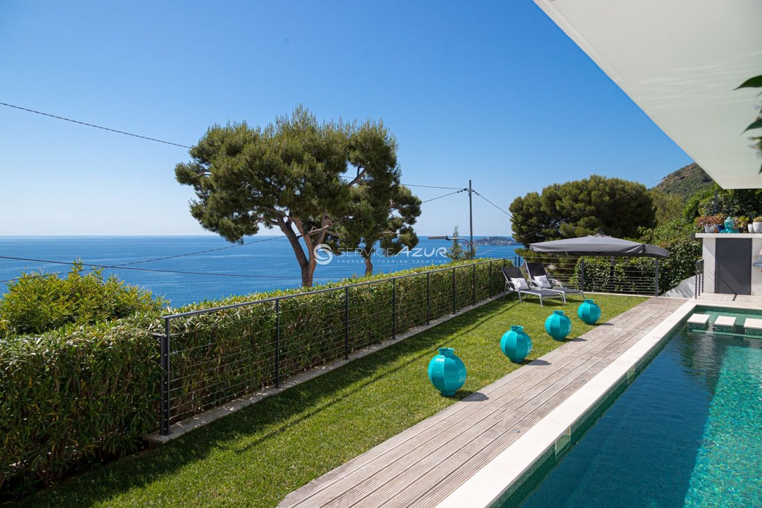 Villa in Èze, Provence-Alpes-Côte d'Azur, France 2 - 18645027