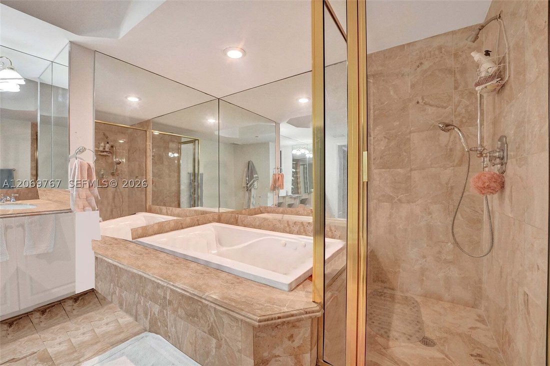 Condo in Bal Harbour, Florida, United States 2 - 18641840