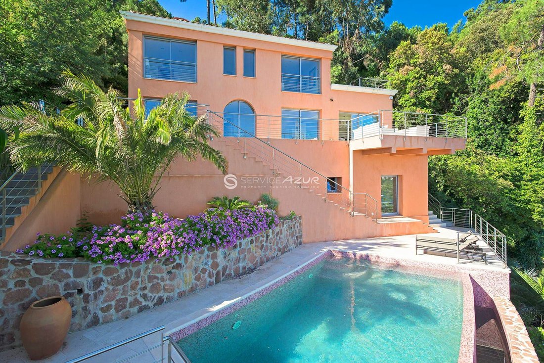 Villa in Théoule-sur-Mer, Provence-Alpes-Côte d'Azur, France 2 - 18644932