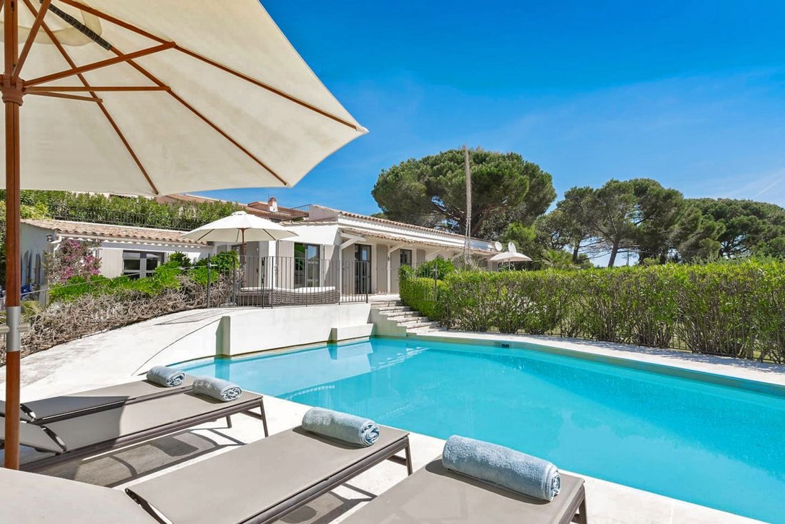 Villa in Zone Ouest Urbaine, Saint-Tropez, France 1 - 18644499