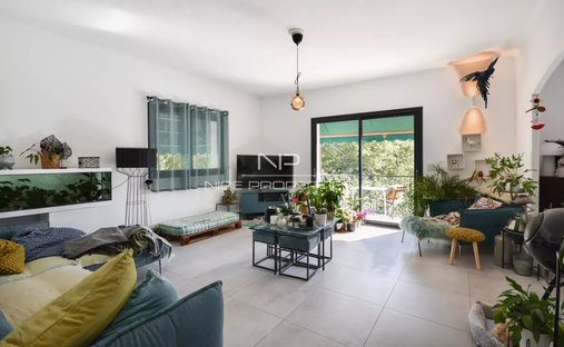 Villa in Village-Cros de Caste-Coupiere-Mont Gros, Roquebrune-Cap-Martin, France 1