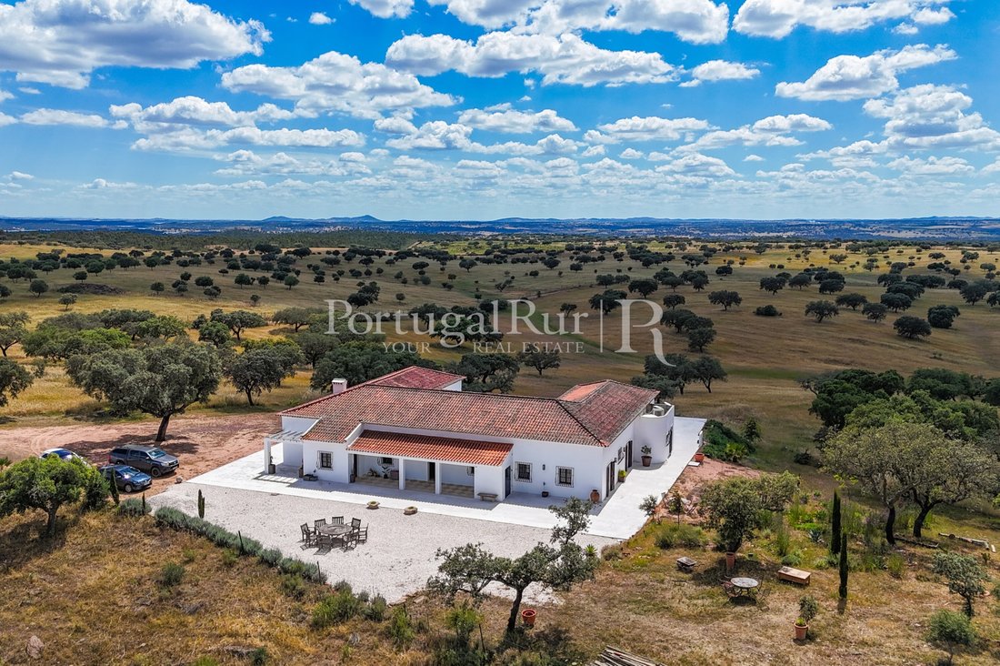 Finca en Alandroal (Nossa Senhora da Conceicao), Sao Bras dos Matos (Mina do Bugalho) e Juromenha (Nossa Senhora do Loreto), Distrito de Évora, Portugal 3 - 18647590