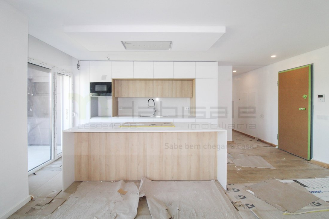 Apartment in Charneca de Caparica e Sobreda, Setubal, Portugal 2 - 18647670