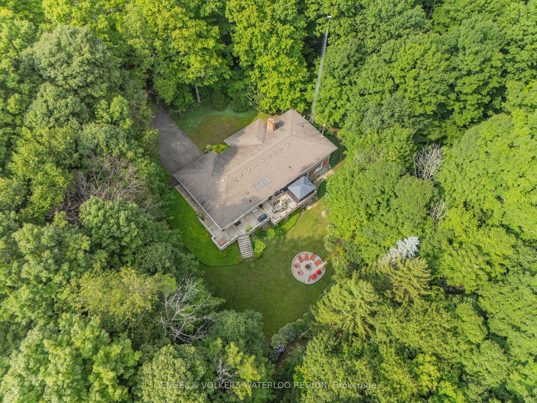 House in Wilmot, Ontario, Canada 5 - 18642580
