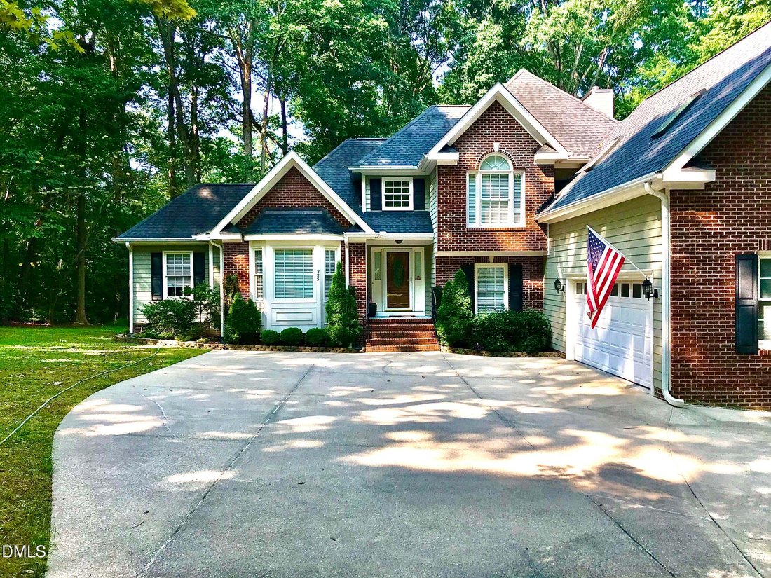 Casa a Fuquay-Varina, Carolina del Nord, Stati Uniti 2 - 18609406