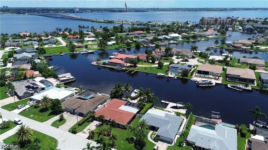 House in Cape Coral, Florida, United States 4 - 18645568