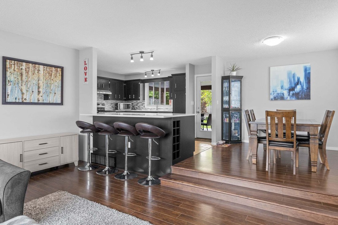 House in Kelowna, British Columbia, Canada 5 - 18642720