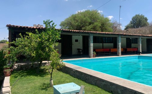 Land in Santiago de Querétaro, Querétaro, Mexico 1