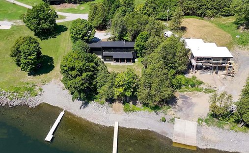 House in Isle La Motte, Vermont, United States 1
