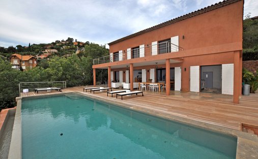 Villa in Théoule-sur-Mer, Provence-Alpes-Côte d'Azur, France 1