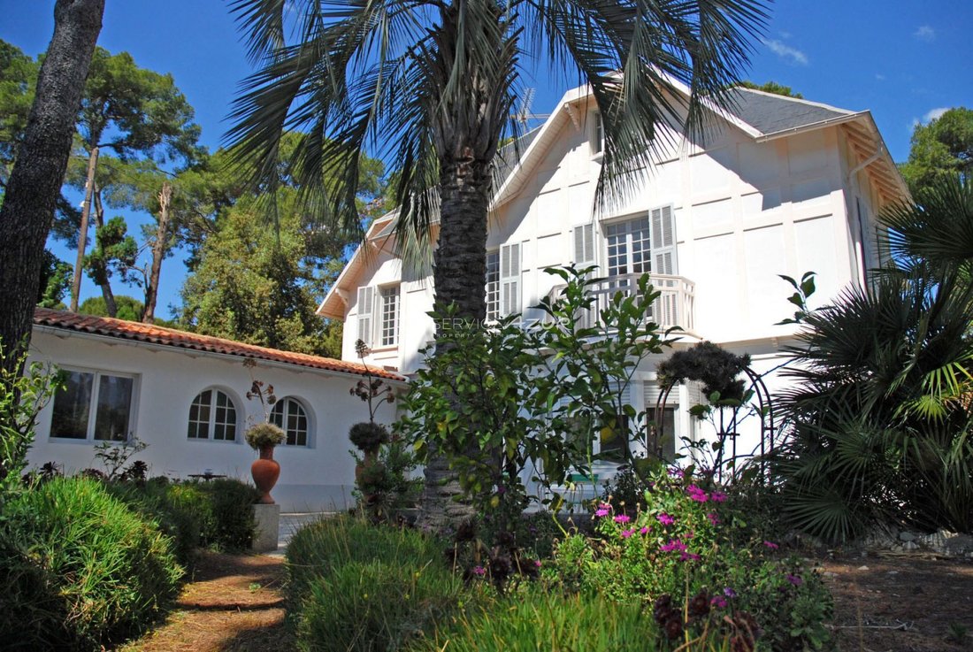 Villa in Cap Martin, Roquebrune-Cap-Martin, France 2 - 18644728