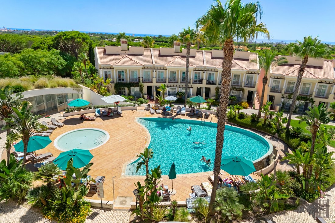 Apartment in Vilamoura, Quarteira, Algarve 1 - 18647511