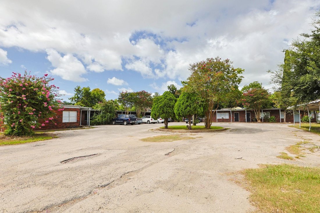 La Marque, Texas, United States 2 - 18647094