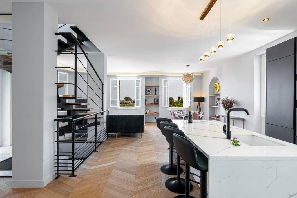 Villa in Saint-Jean-Cap-Ferrat, Provence-Alpes-Côte d'Azur, France 1 - 18645120