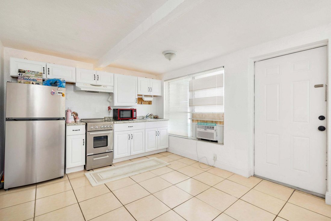 House in West Palm Beach, Florida, United States 4 - 17939329