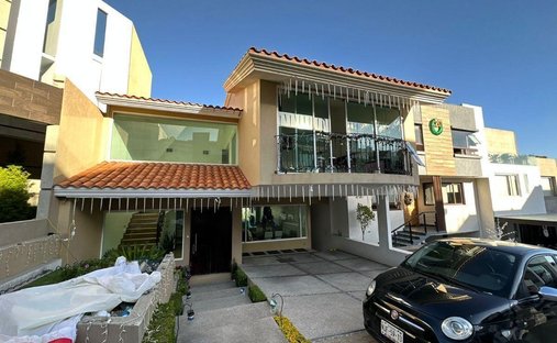 House in Ciudad López Mateos, State of Mexico, Mexico 1