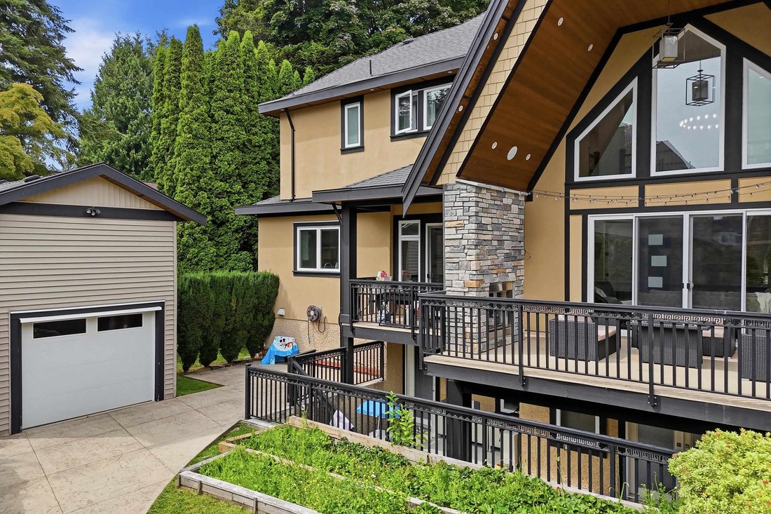 House in Surrey, British Columbia, Canada 5 - 18643257