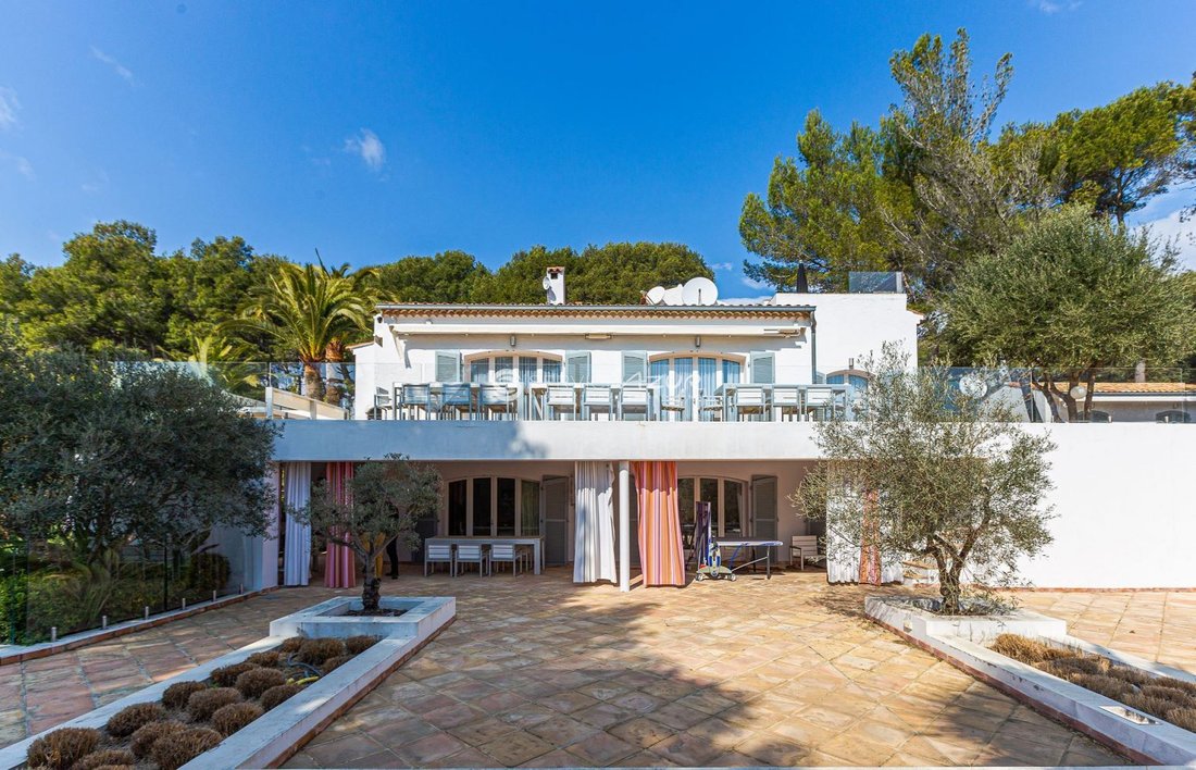 Villa in Cannes, Provence-Alpes-Côte d'Azur, France 3 - 18645029