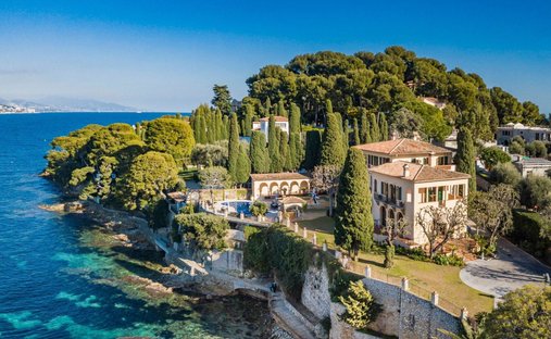 Villa in Saint-Jean-Cap-Ferrat, Provence-Alpes-Côte d'Azur, France 1