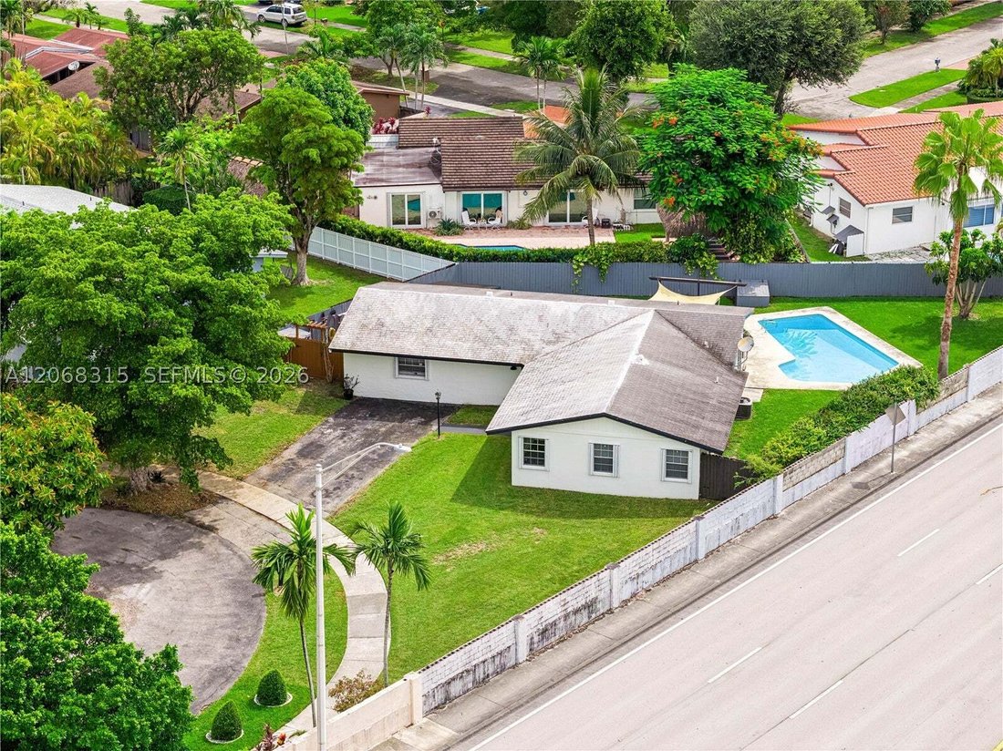 House in West Miami, Florida, United States 2 - 18628368