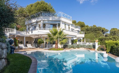 Villa in Centre, Vallauris, France 1