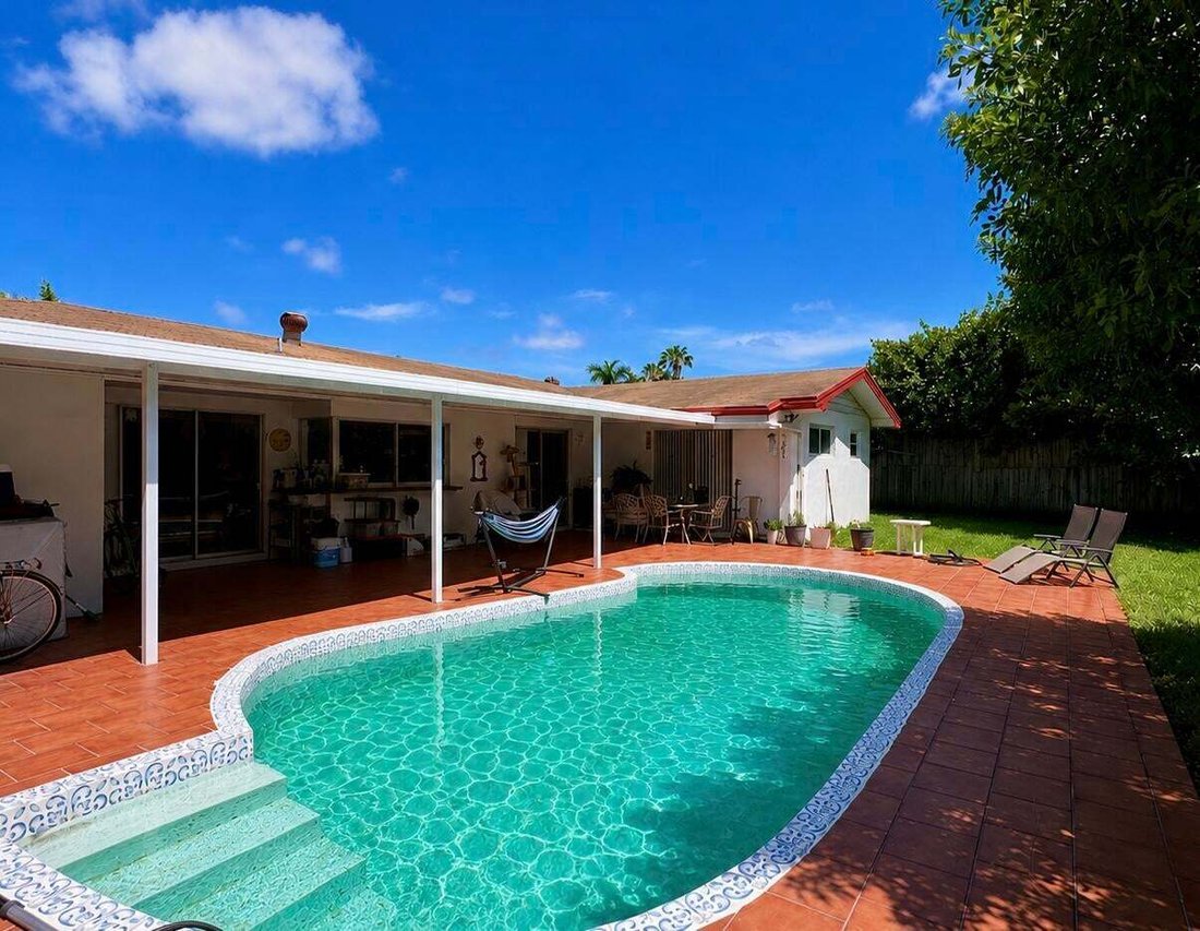 House in North Miami Beach, Florida, United States 1 - 18630921