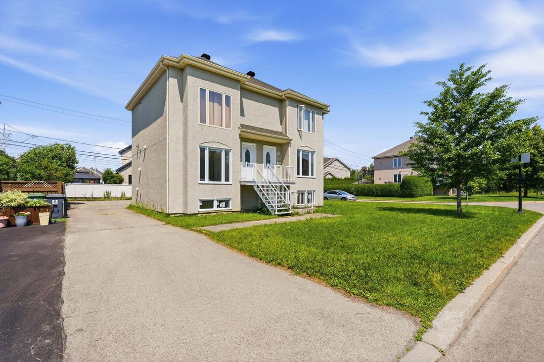 House in Boisbriand, Quebec, Canada 2 - 18643971