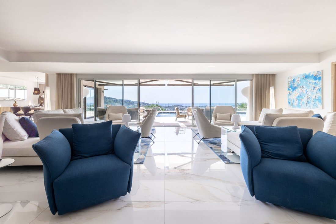 Villa in Mougins, Provence-Alpes-Côte d'Azur, France 2 - 18645091