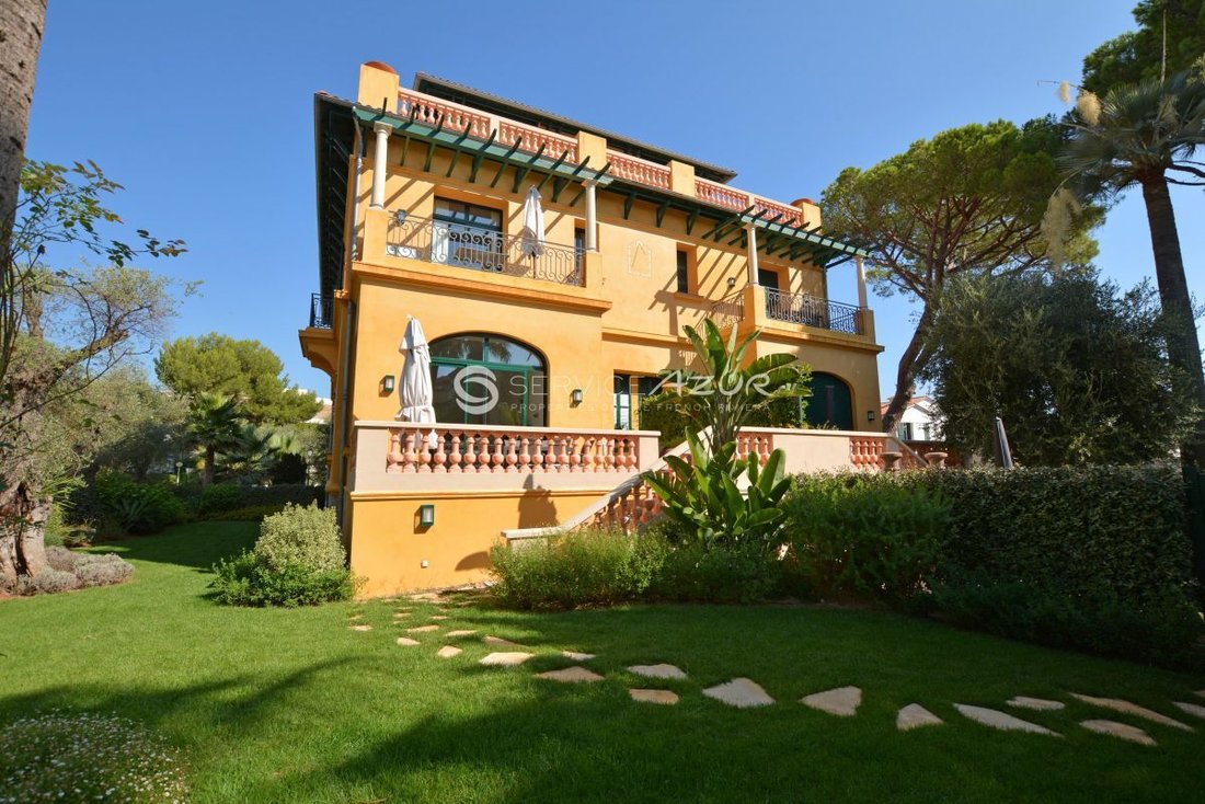 Apartment in Vieille Ville, Antibes, France 2 - 18643946