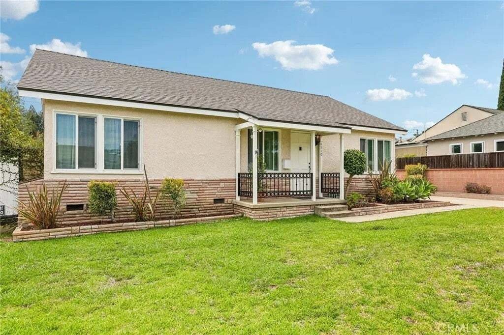House in Signal Hill, California, United States 3 - 18646600