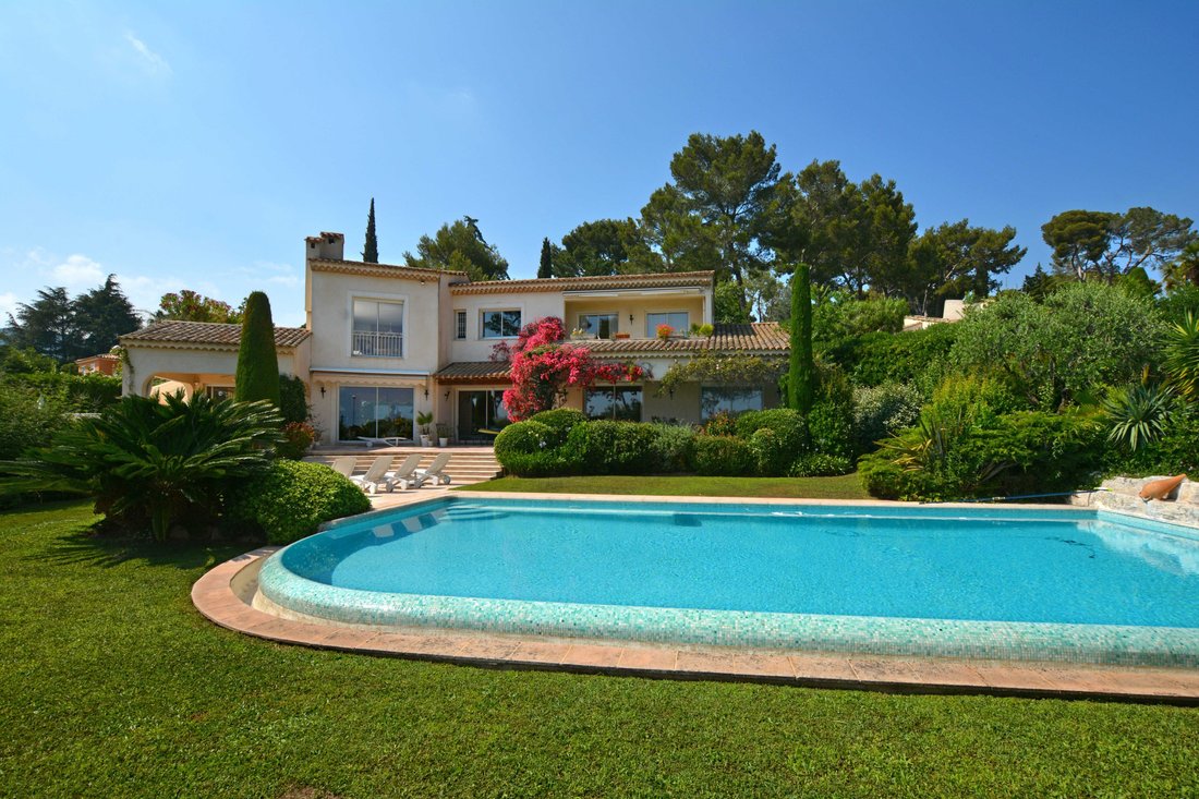 Villa in Juan les Pins-Gallice, Antibes, France 1 - 18644523