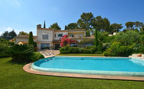 Villa in Juan les Pins-Gallice, Antibes, France 1