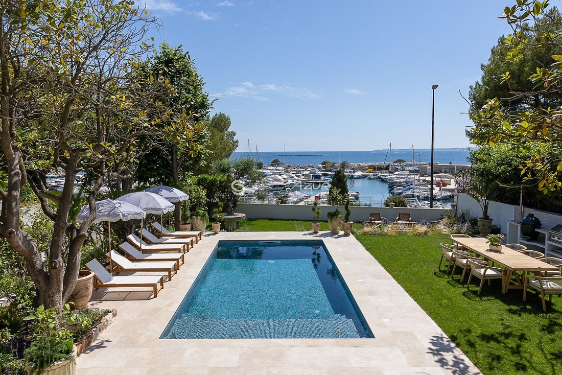 Villa in Vieille Ville, Antibes, France 2 - 18645293