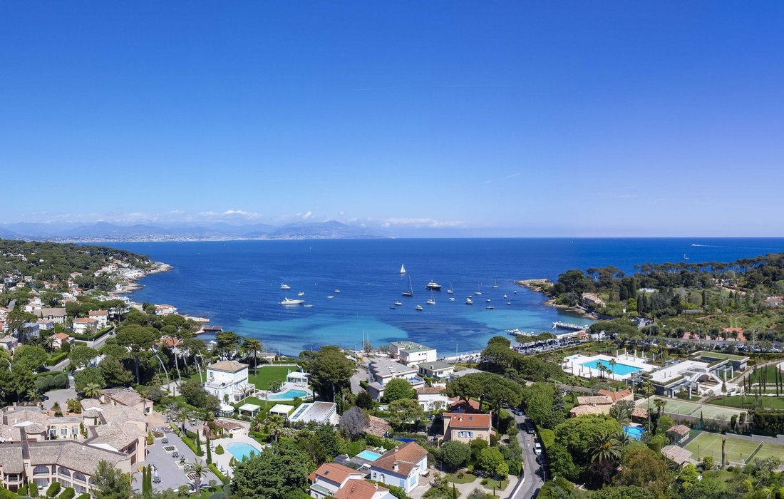 Apartment in Vieille Ville, Antibes, France 1 - 18644970
