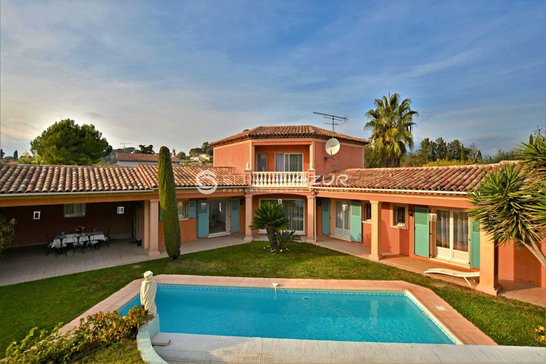Villa in Mougins, Provence-Alpes-Côte d'Azur, France 2 - 18644896
