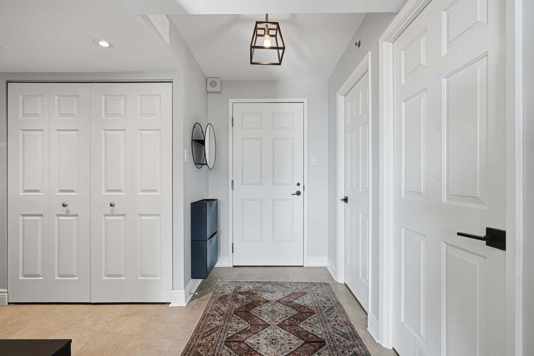 Condo in Westmount, Quebec, Canada 3 - 18644062