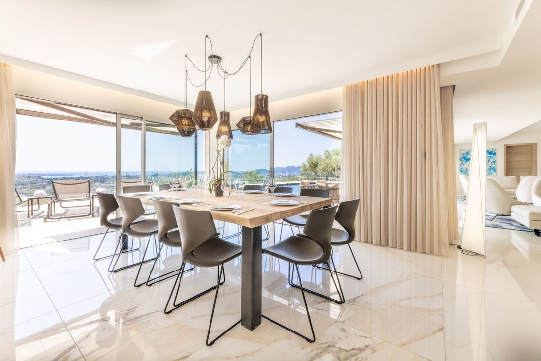 Villa in Mougins, Provence-Alpes-Côte d'Azur, France 1 - 18645091