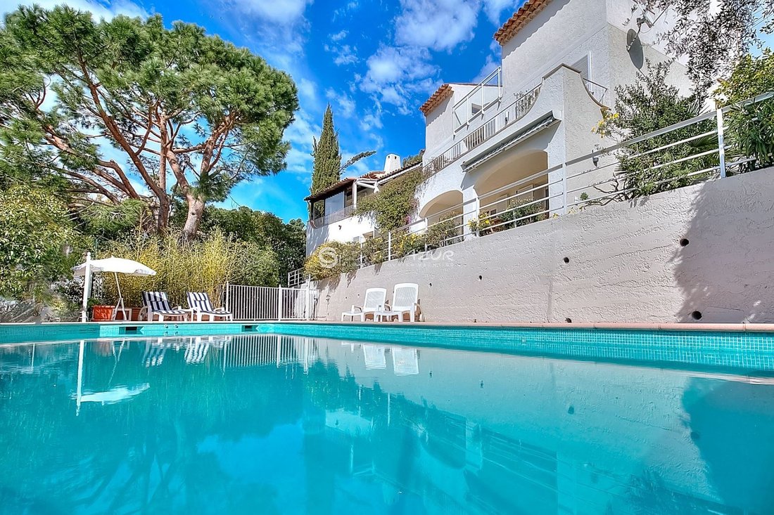 Villa in Cannes, Provence-Alpes-Côte d'Azur, France 3 - 18645005