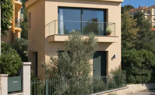 House in Le Port, Villefranche-sur-Mer, France 1