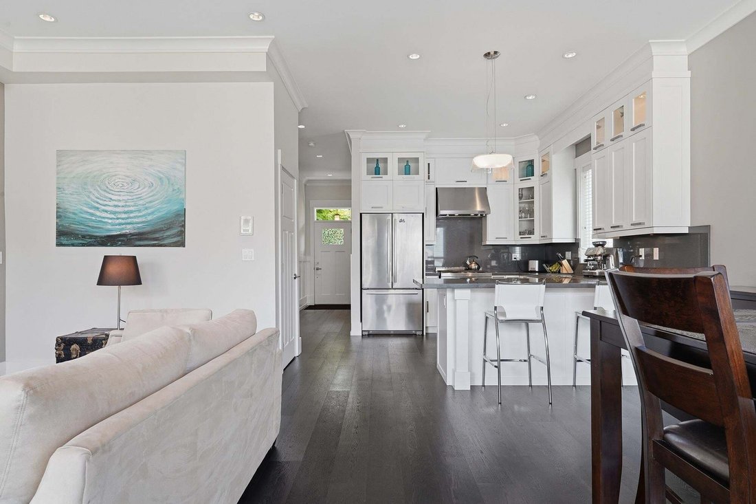 House in Surrey, British Columbia, Canada 4 - 18643227