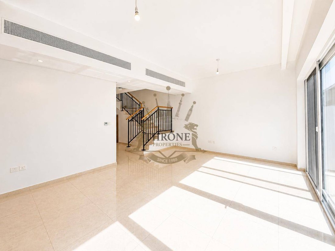 Townhouse in Damac Hills 2, Dubai, United Arab Emirates 1 - 18642458
