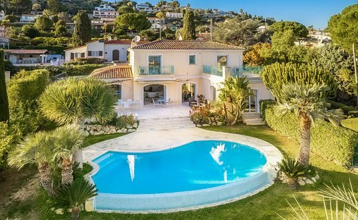 Villa in Centre, Vallauris, France 1