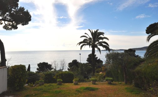 Villa in Èze, Provence-Alpes-Côte d'Azur, France 1