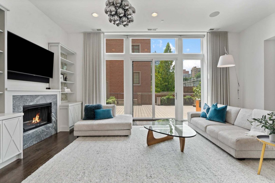 Condo in Chicago, Illinois, United States 4 - 18642302