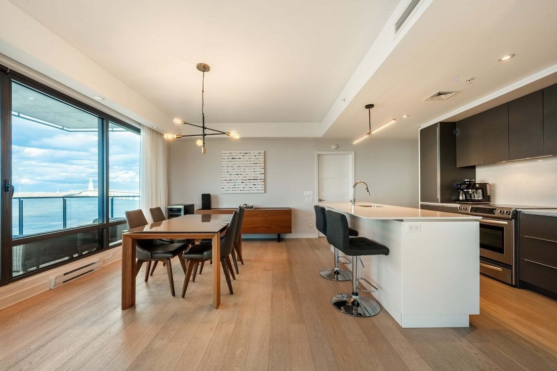 Condo in Montréal, Quebec, Canada 5 - 18643840