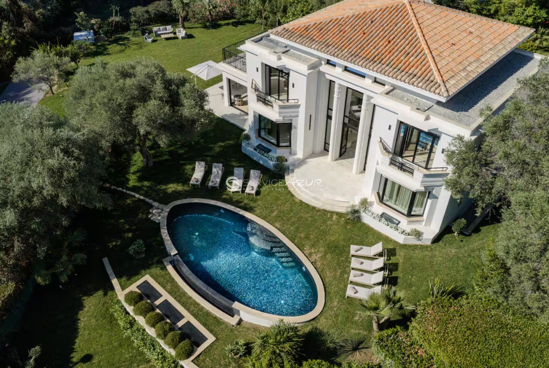 Villa in Vieille Ville, Antibes, France 2 - 18645333