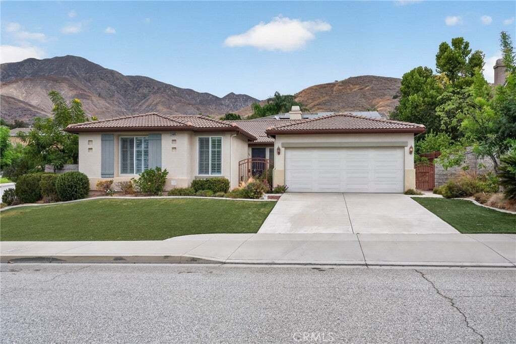 House in Highland, California, United States 3 - 18647572