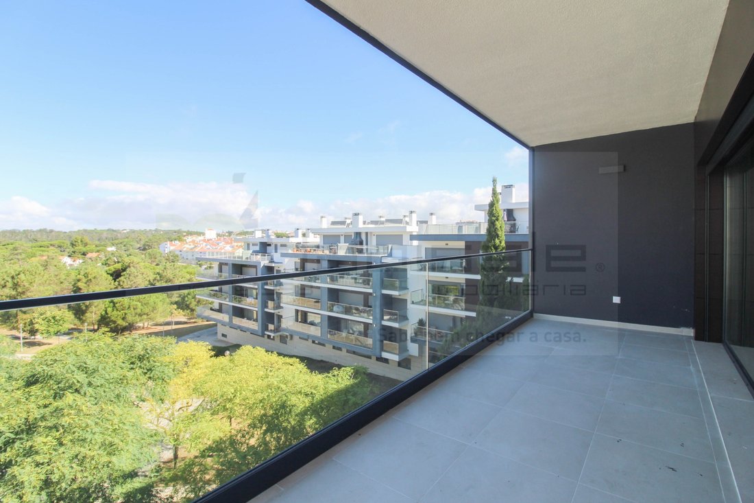 Apartment in Charneca de Caparica e Sobreda, Setubal, Portugal 2 - 18647652