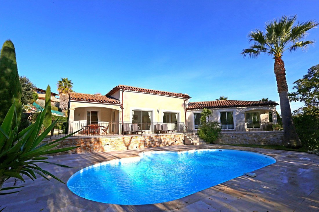 Villa in Vieille Ville, Antibes, France 1 - 18644897