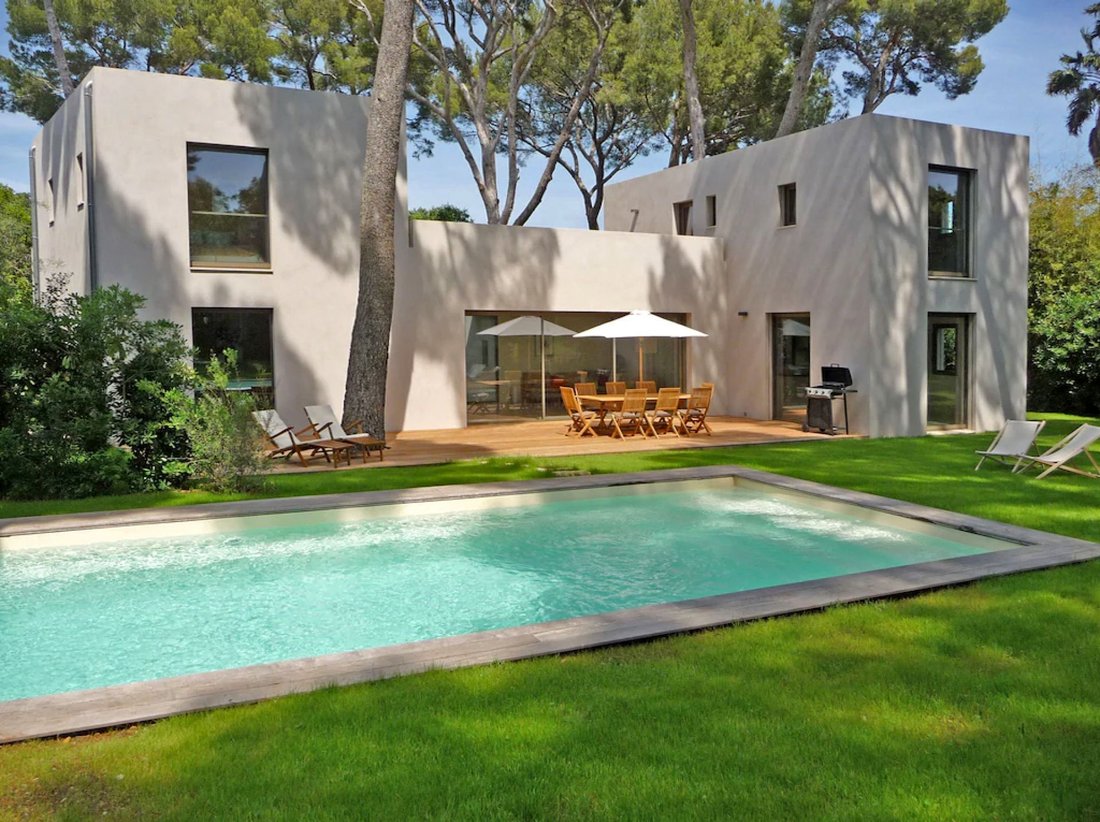 Villa in Vieille Ville, Antibes, France 1 - 18644854